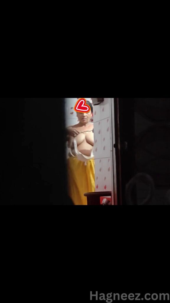 indian mom hidden cam bathing