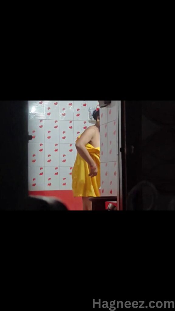 indian mom hidden cam bathing