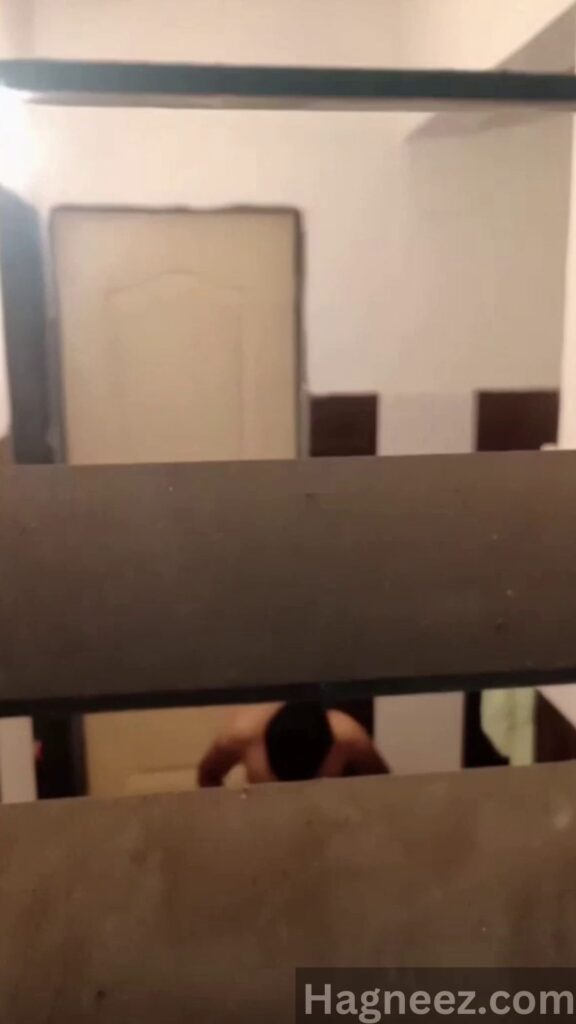 neighbour bhabhi hidden cam bathing
