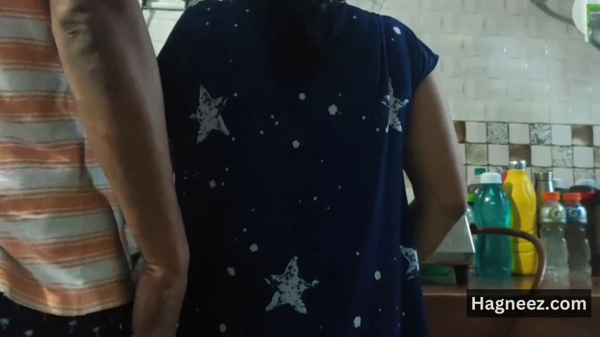 indian maid kitchen porn pics - 1