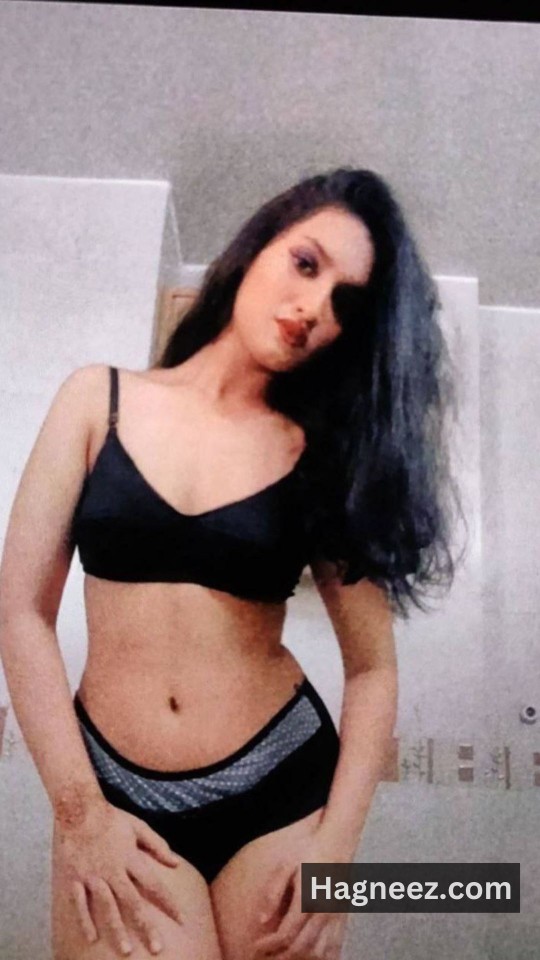 18+ hot indian girl pussy photos
