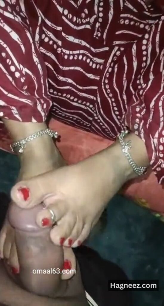 indian wife footjob pics