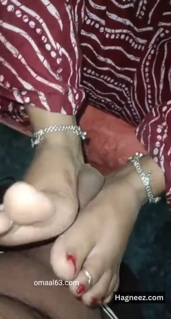 indian wife footjob pics