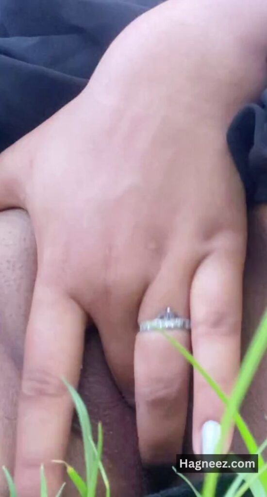 park wali ladki ke fingering pics