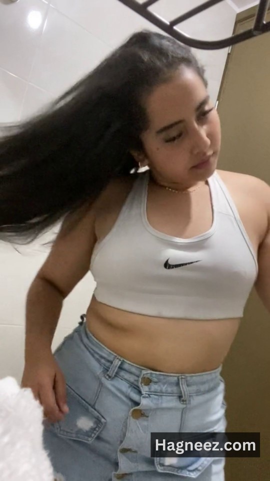 sexy girl remove clothes photos