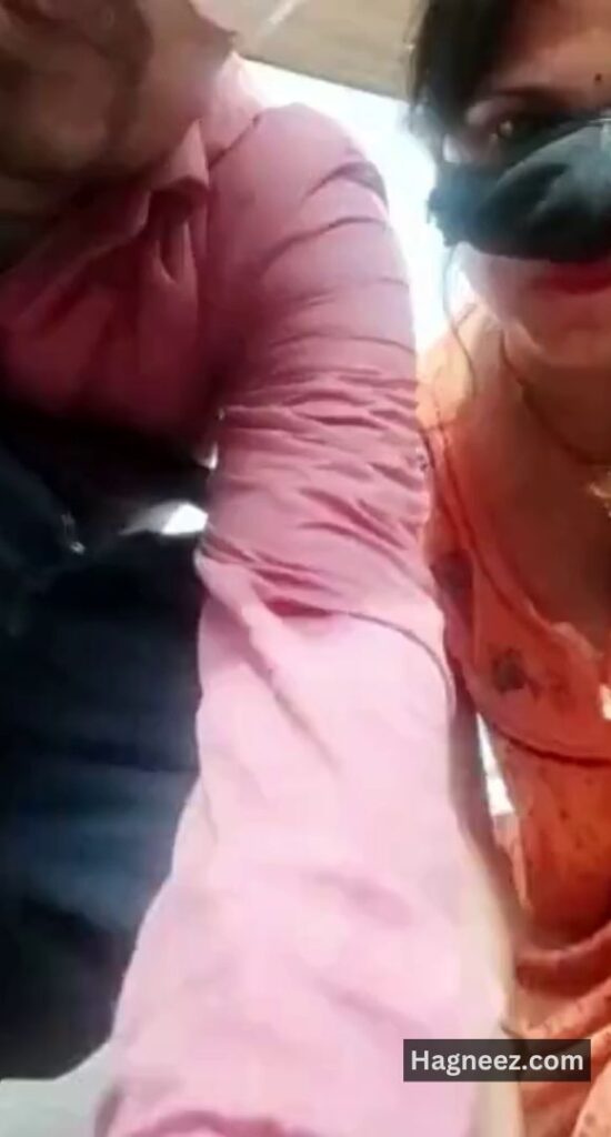 bhabhi blowjob aur fingering ke pics