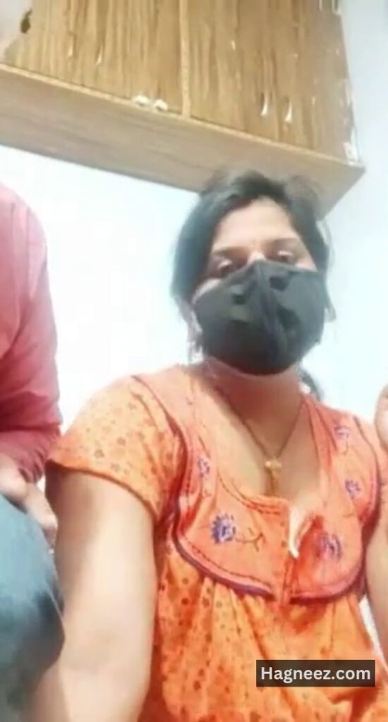 bhabhi blowjob aur fingering ke pics