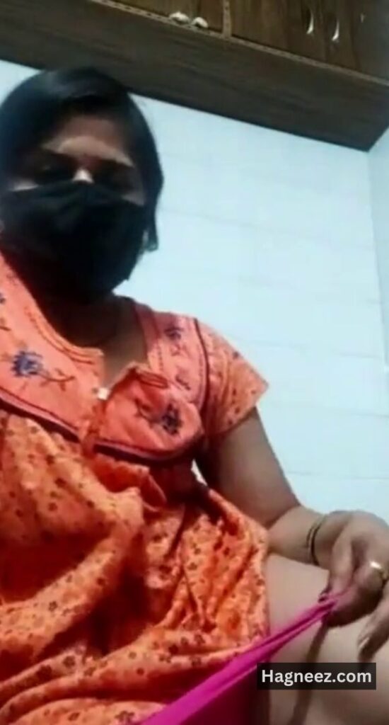 bhabhi blowjob aur fingering ke pics