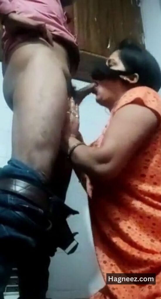 bhabhi blowjob aur fingering ke pics