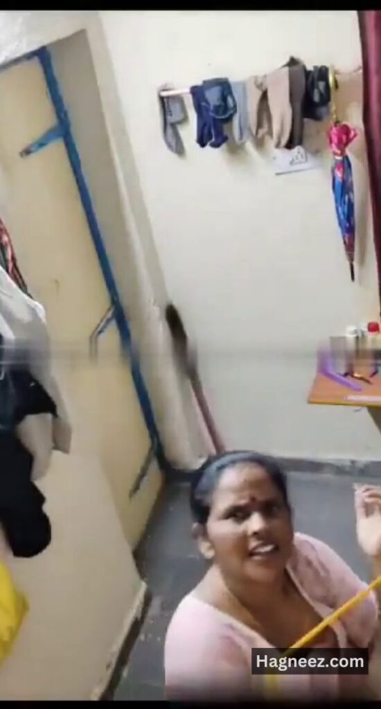 aunty bathing hidden cam