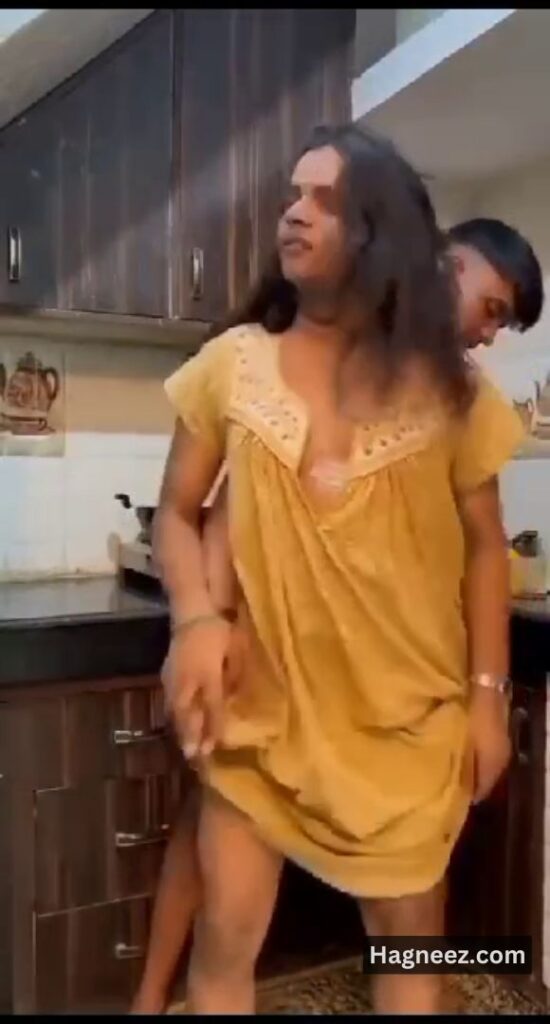 mummy ki kitchen chudai