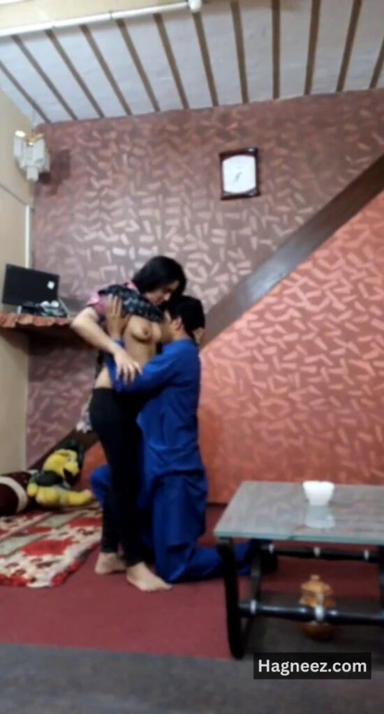 khala ki beti ki chudai pics