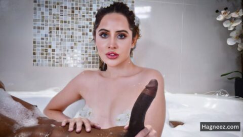 randi urfi javed ki nangi photos
