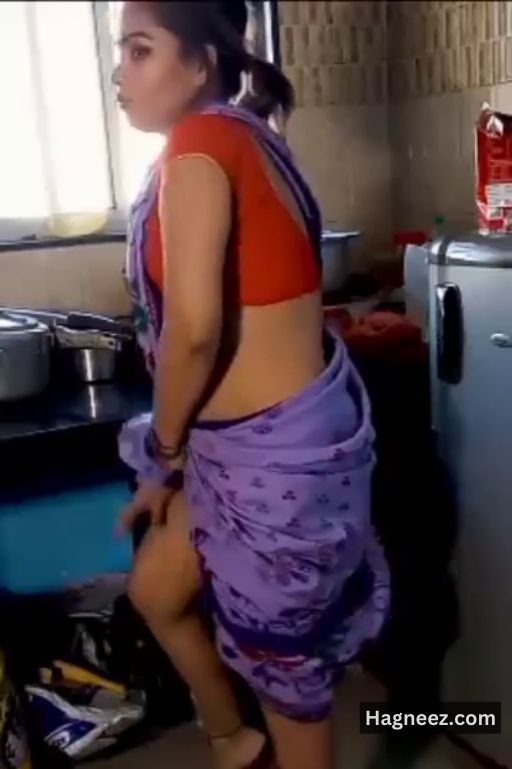 kaamwali bai panty removing photos