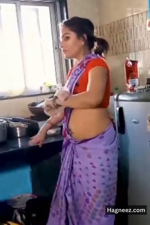 kaamwali bai panty removing photos