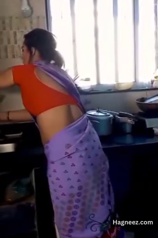 kaamwali bai panty removing photos