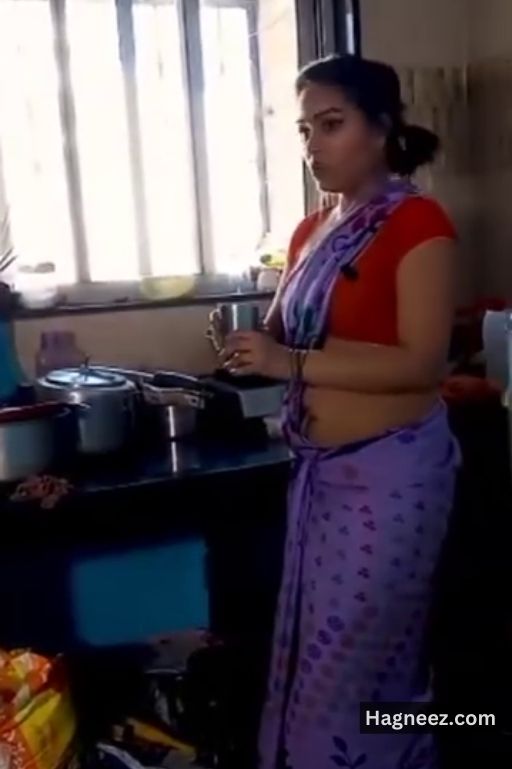 kaamwali bai panty removing photos