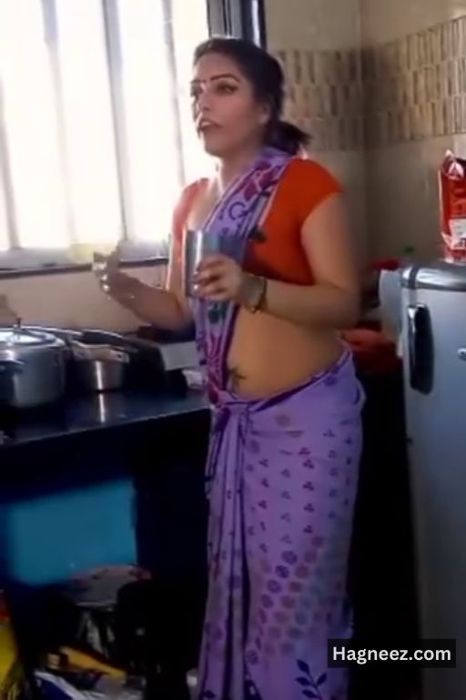 kaamwali bai panty removing photos