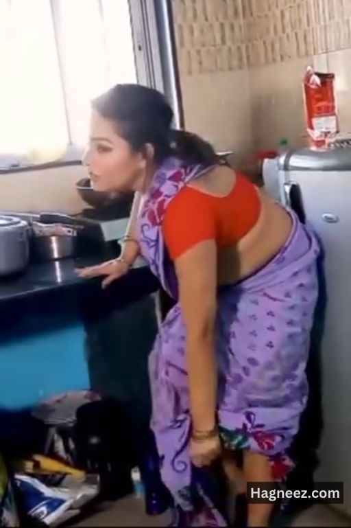 kaamwali bai panty removing photos