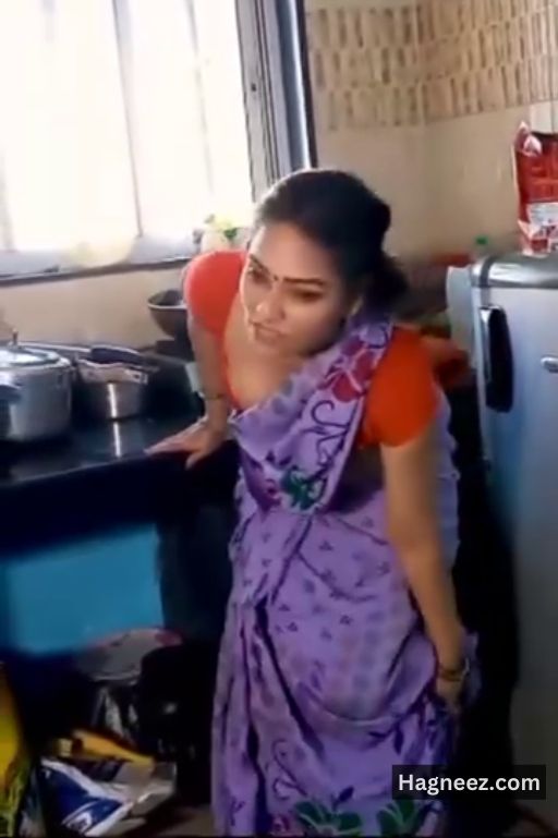 kaamwali bai panty removing photos