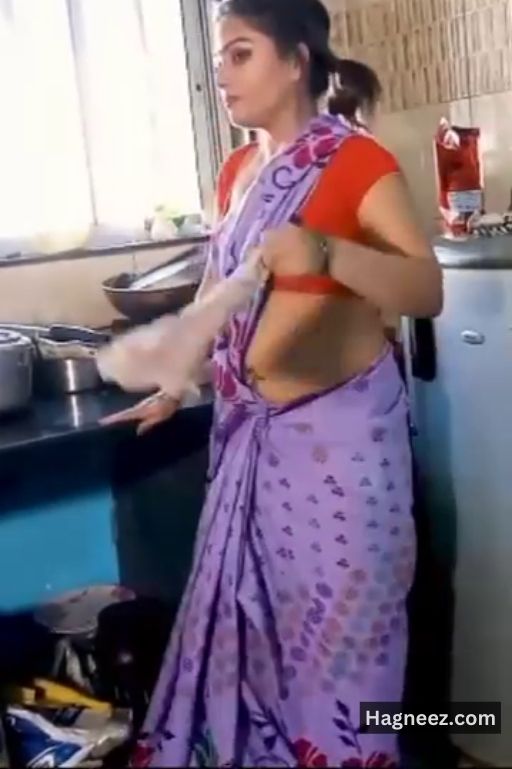 kaamwali bai panty removing photos