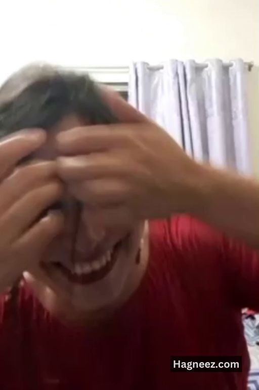 live girl removing clothes nudes