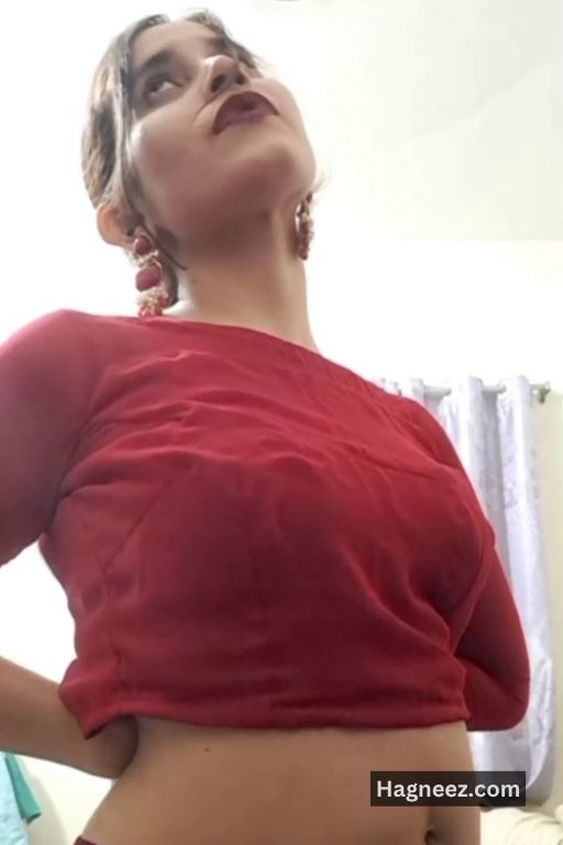 live girl removing clothes nudes