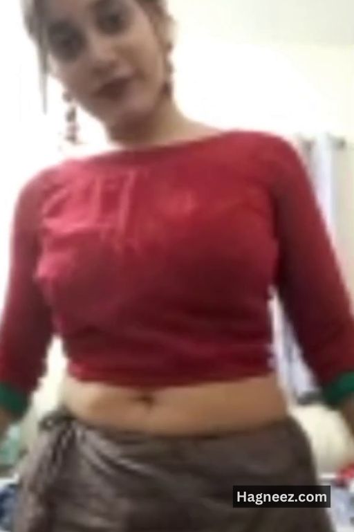 live girl removing clothes nudes