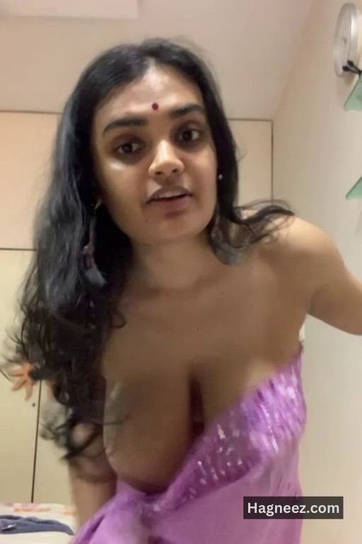 indian wife tanker boobs nudes