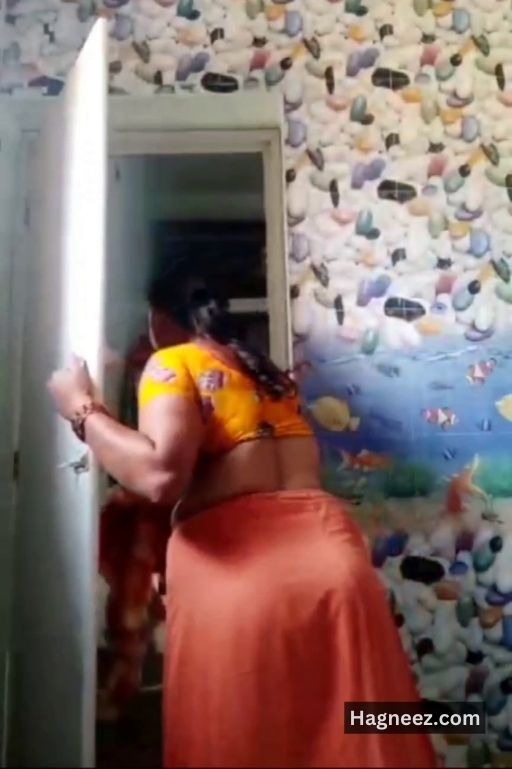 mallu aunty saree removing xxx