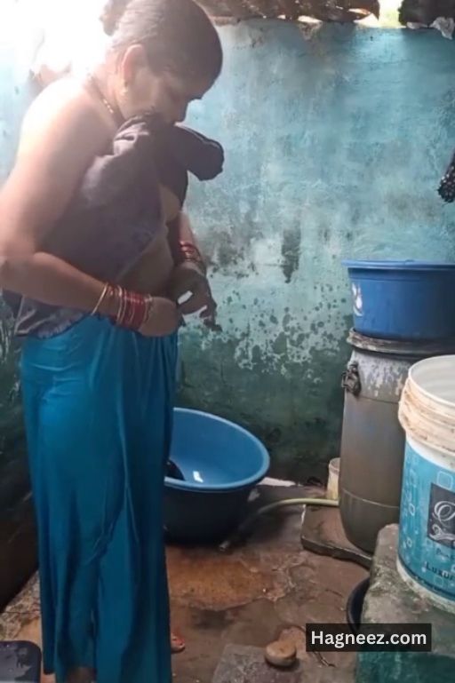 mature aunty bathing xxx hidden cam