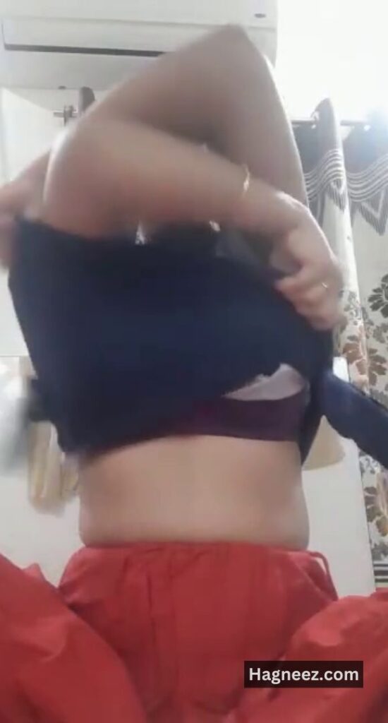 bangladeshi girl boobs nude showing images