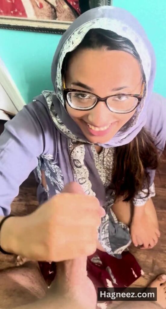 hijabi indian girl cumshot