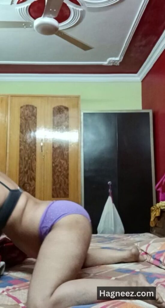 desi girl bra panty nude