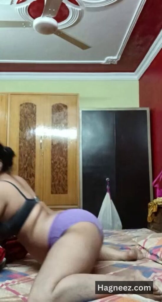 desi girl bra panty nude