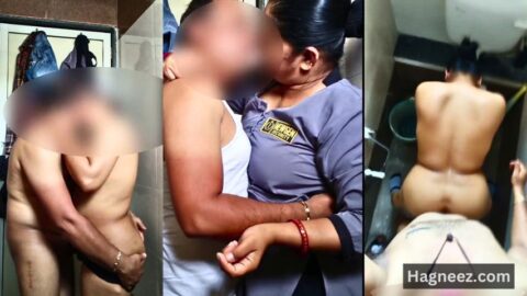 moti guard aunty ki bathroom mein chudai