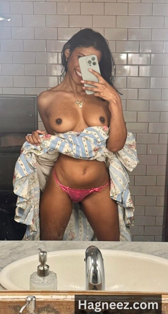 indian nude selfies