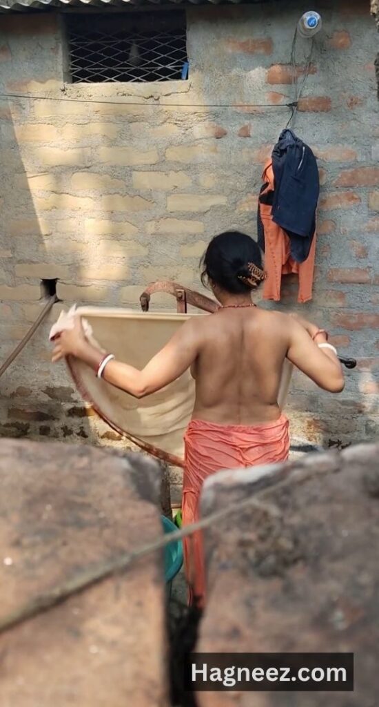 village bhabhi bathing nude