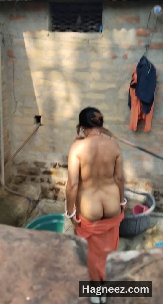 village bhabhi bathing nude