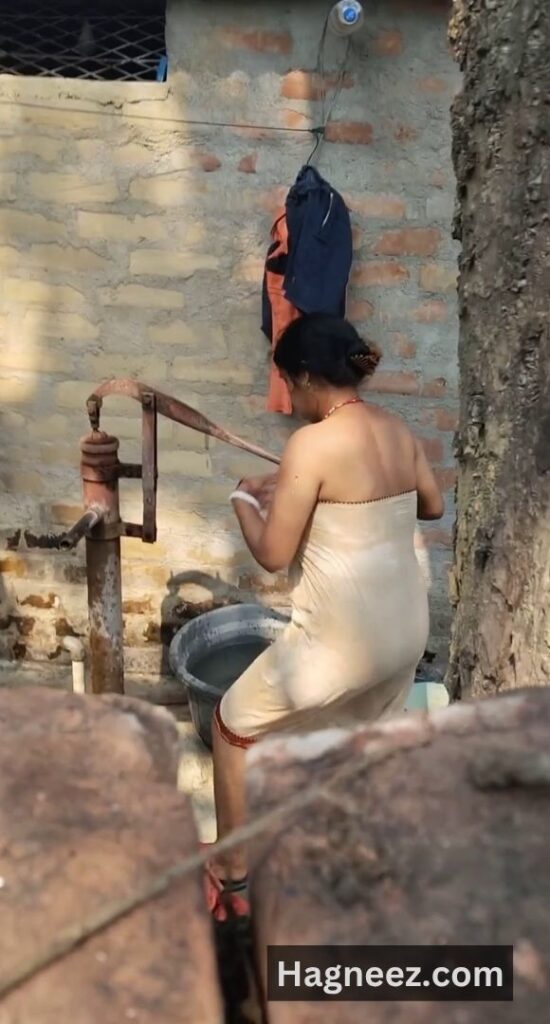 village bhabhi bathing nude