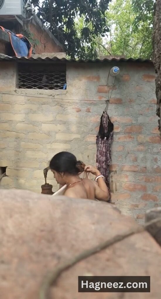 village bhabhi bathing nude