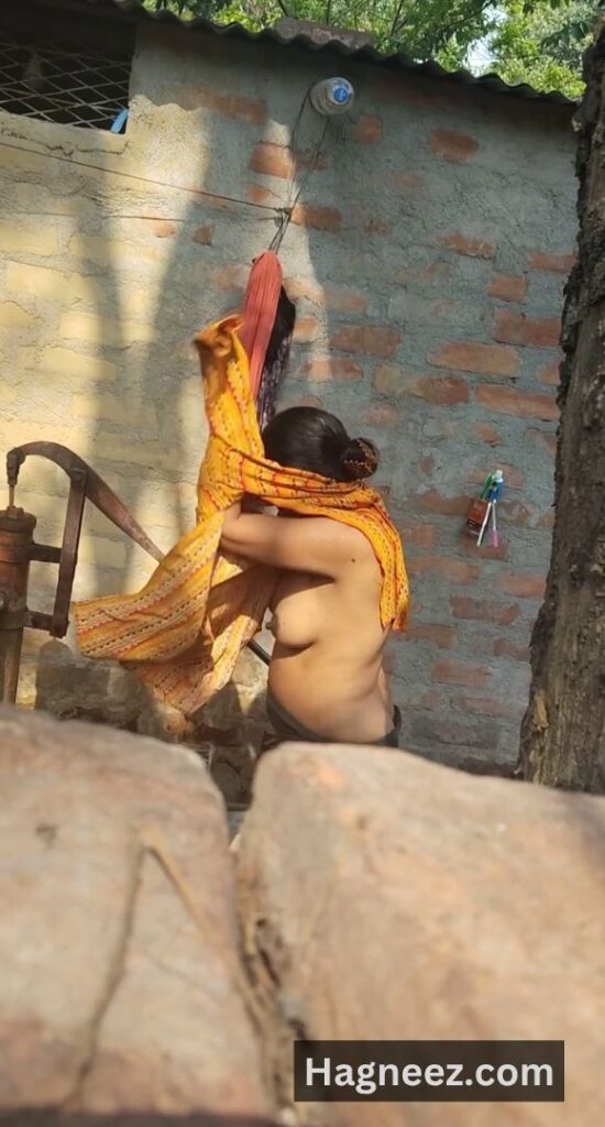 village bhabhi bathing nude