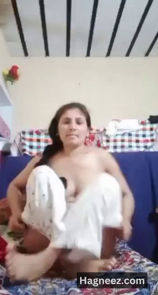 pakistani desi wife fingering