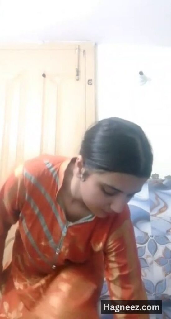 innocent girl shaving pussy porn