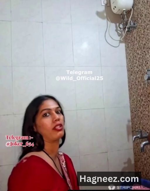 garima g bathroom sex