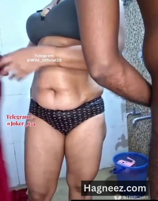 garima g bathroom sex