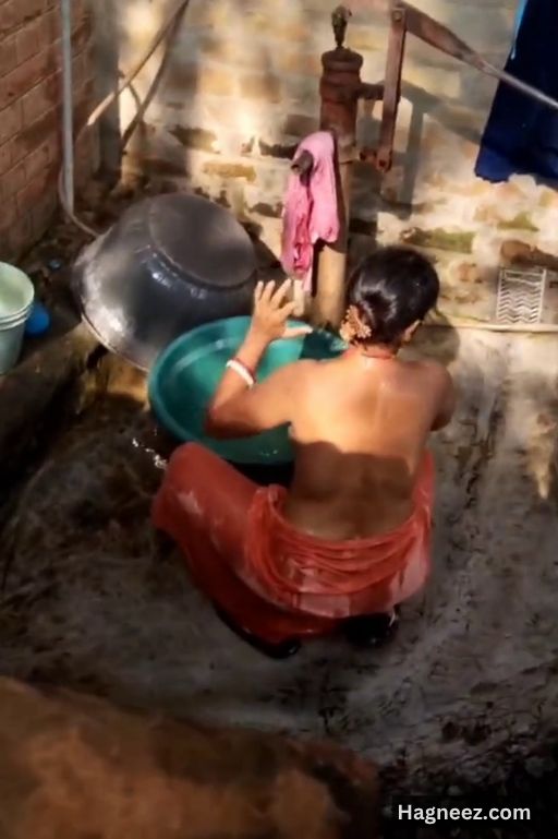 aunty bathing video hidden cam
