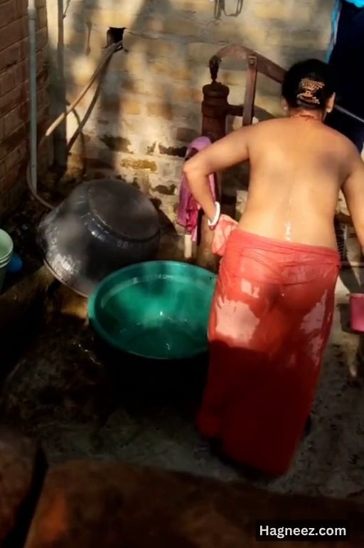 aunty bathing video hidden cam