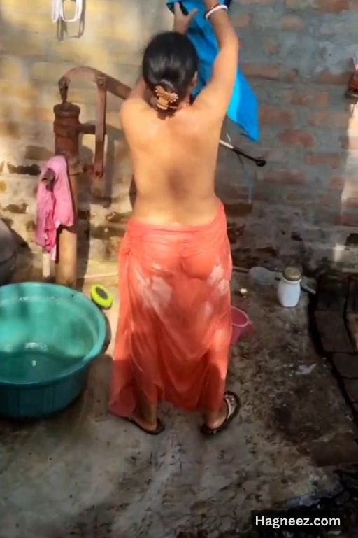 aunty bathing video hidden cam