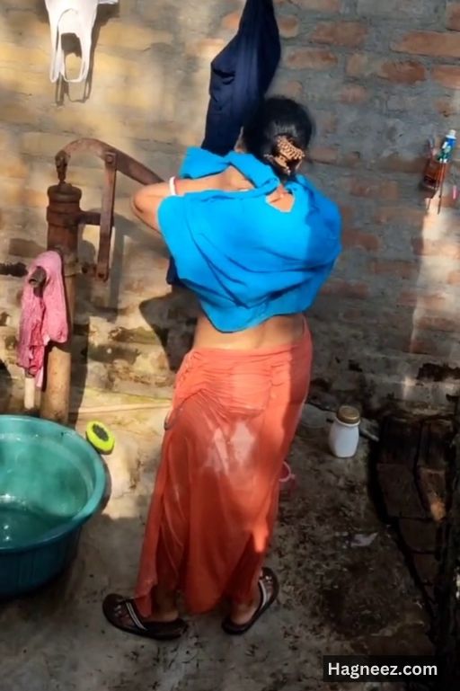aunty bathing video hidden cam